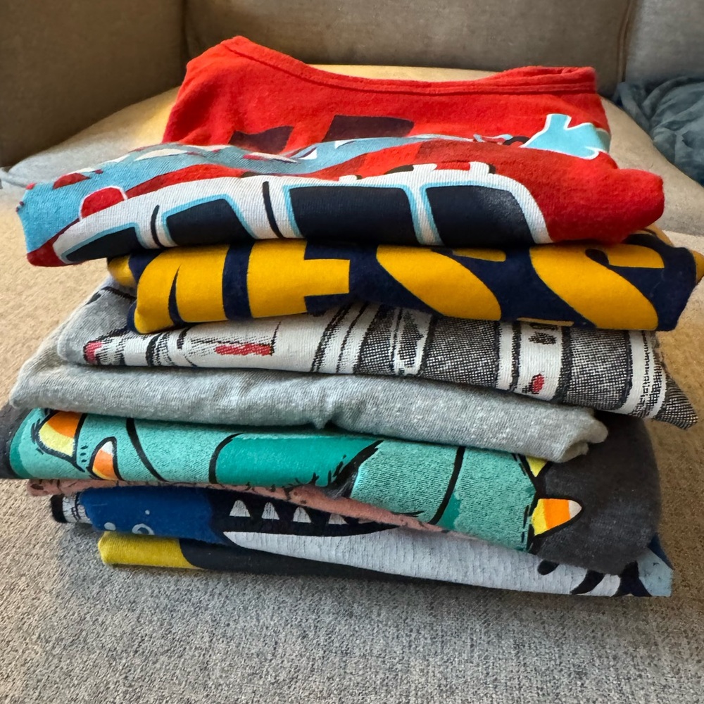 Kids Graphic T-Shirts Bundle size 3T